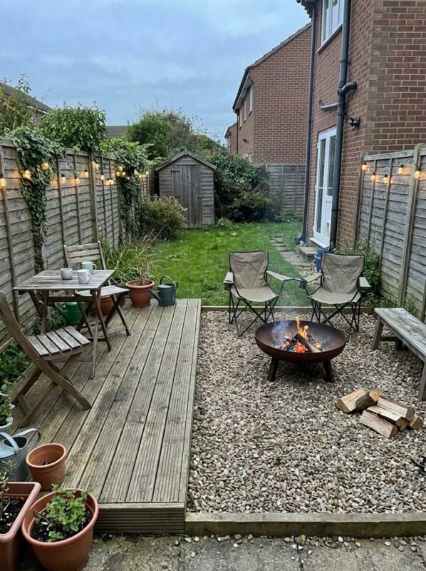 A Fire Pit and Folding Chairs – budget patio idea for UK gardens